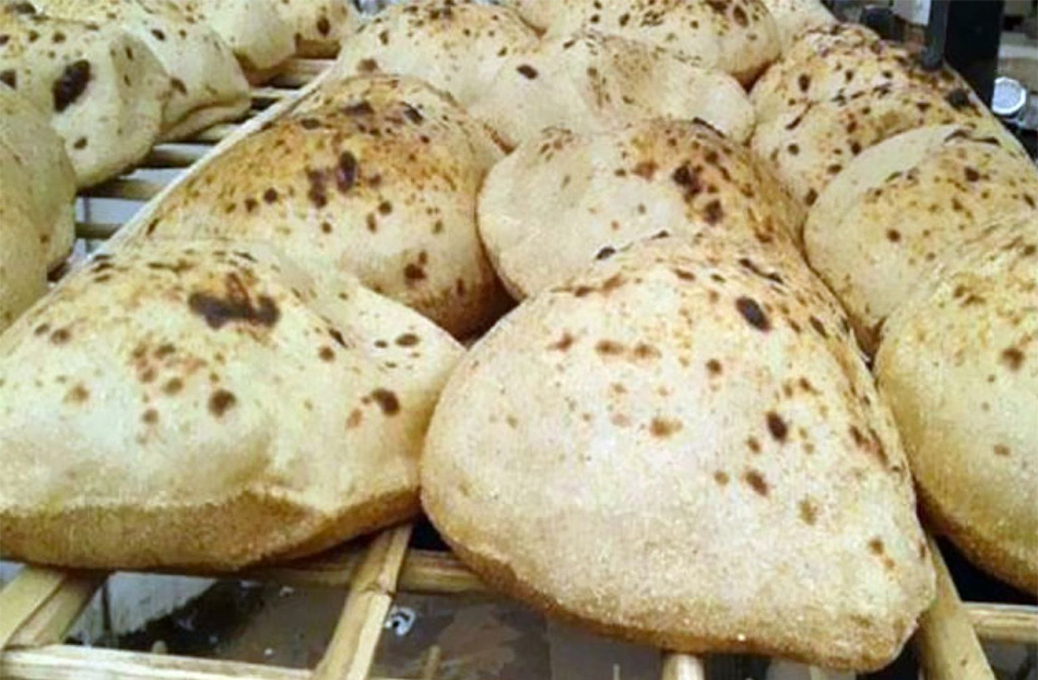 «شعبة المخابز» تطالب التموين بزيادة تكلفة الدعم لرغيف الخبز لـ35%  