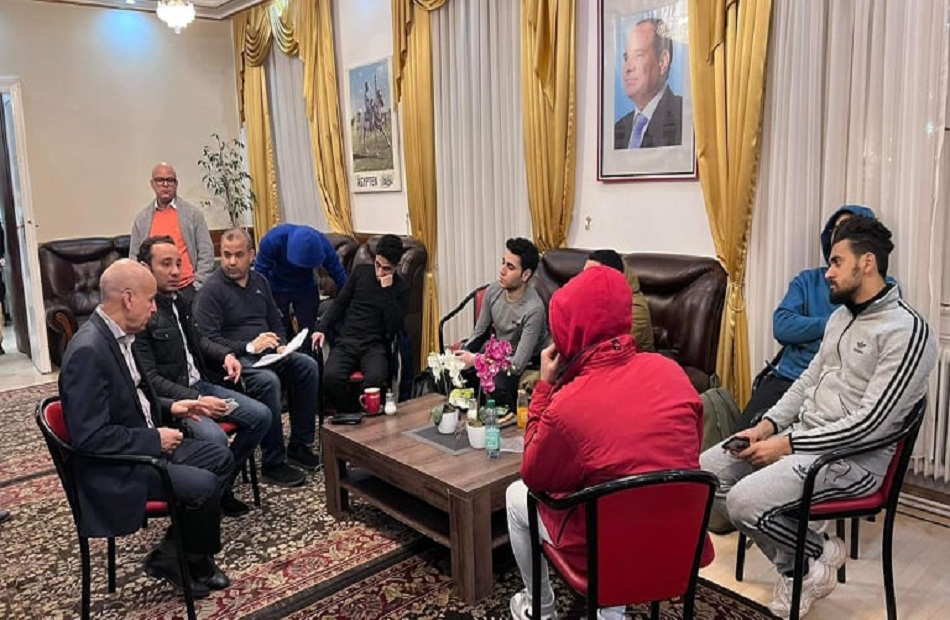 السفارة المصرية في فيينا تستقبل المصريين القادمين من أوكرانيابسبب الحرب الروسية