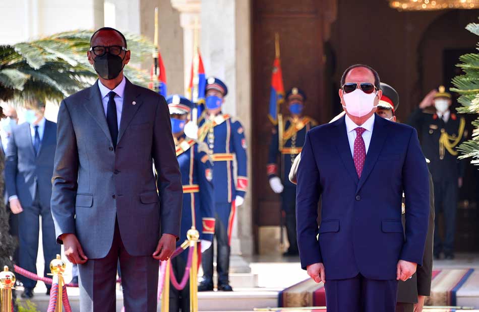 الرئيس الرواندي يشيد بالدور المحوري الذي تضطلع به مصر إقليميًا على صعيد صون السلم والأمن