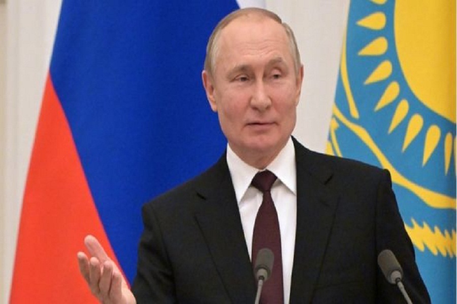 بوتين يقول إنه لا ينوي إصدار الأحكام العرفية في روسيا