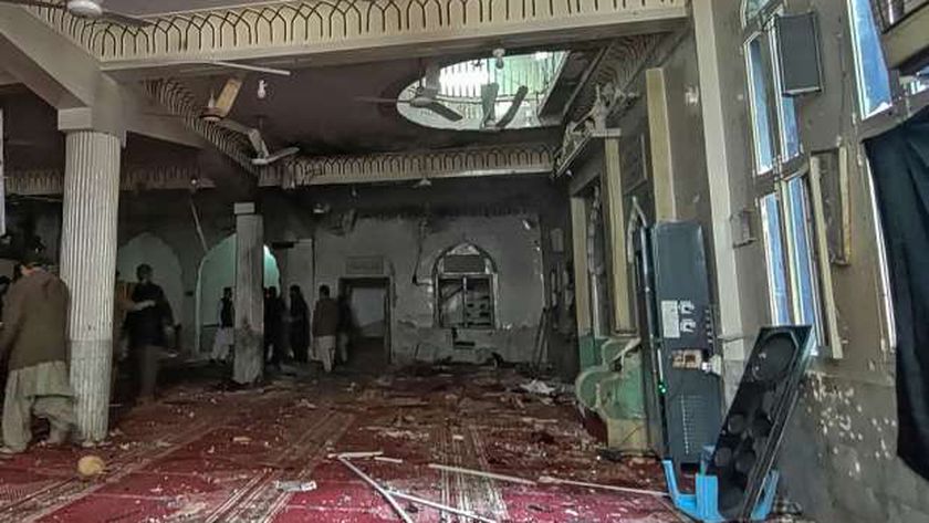ارتفاع حصيلة الهجوم الانتحاري على مسجد في بيشاور إلى  قتيلا