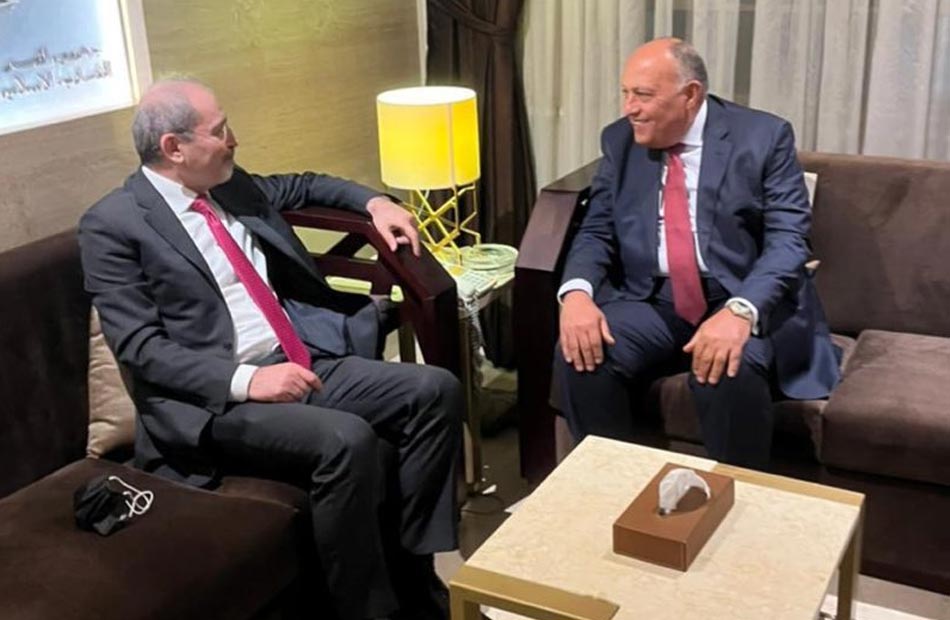 وزير الخارجية يلتقي نظيره الأردني للتنسيق والتشاور بين البلدين الشقيقين