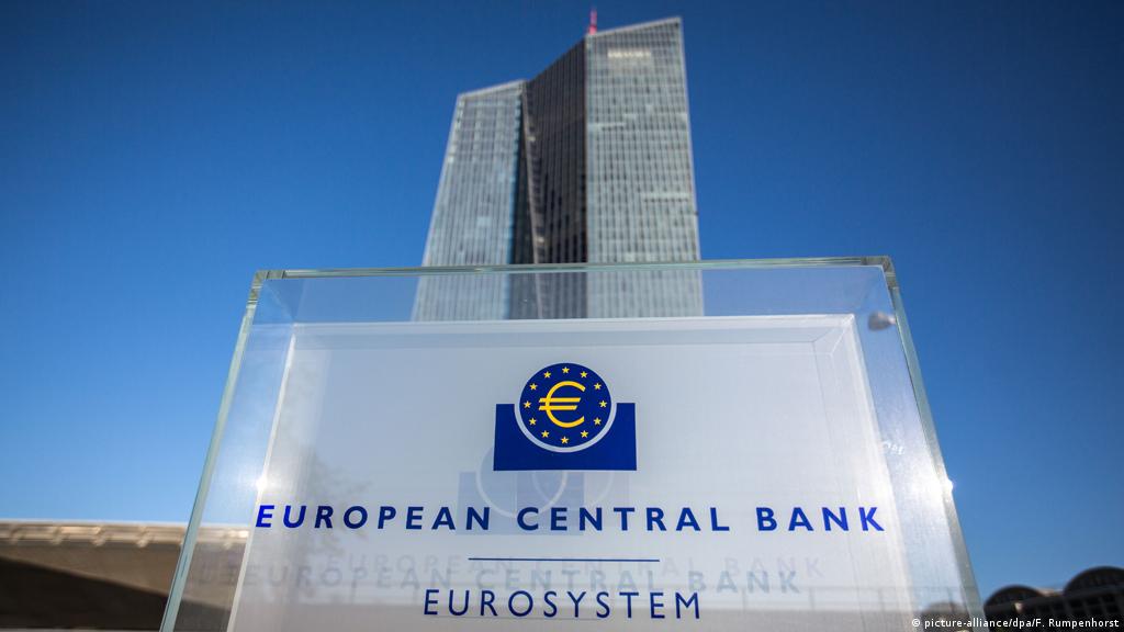 المركزي الأوروبي لا يرى مؤشرات على ;انكماش; اقتصادي في منطقة اليورو