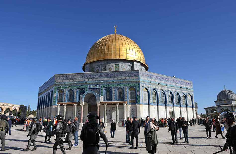  مصابًا جراء اقتحام الاحتلال الإسرائيلي للمسجد الأقصى والاعتداء على المصلين فيه