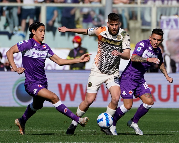 فيورنتينا يعزز أماله في المشاركة الأوروبية بالفوز على فينيزيا في الدوري الإيطالي