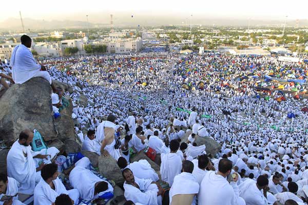 الأوقاف لا حج على نفقة الوزارة تحت أى مسمى وخمس تأشيرات إشرافية بشروط