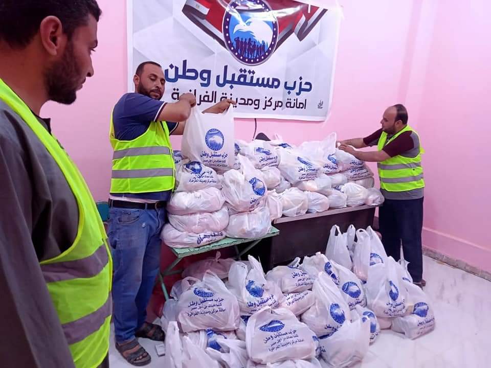 توزيع ٨٠٠ كرتونة مواد غذائية رمضانية بالفرافرة احتفالا بليلة القدر