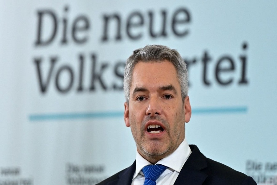 المستشار النمساوي يجري تعديلا وزاريا بعد استقالة وزيرين