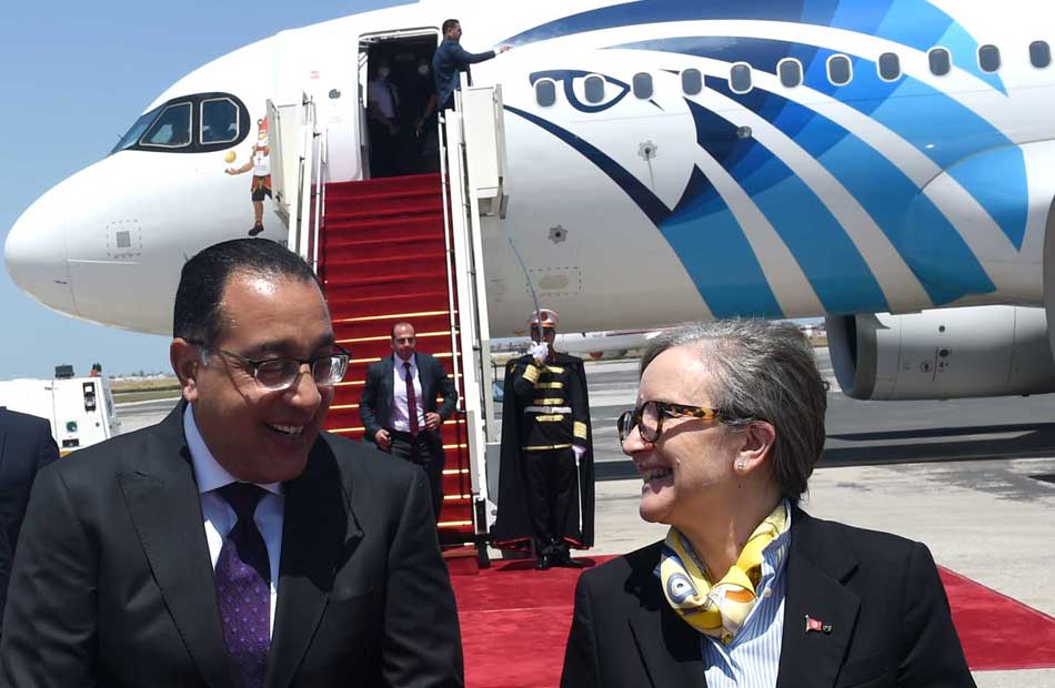 ;مدبولي; يصل تونس لرئاسة اللجنة المصرية التونسية المشتركة الـ