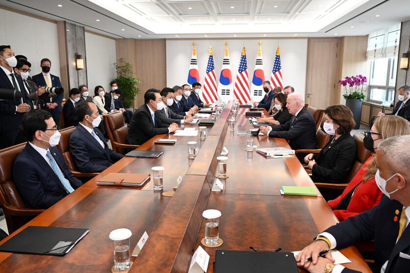 كوريا الجنوبية وأمريكا تتعهدان بتكثيف التعاون وتوسيع الشراكة الاقتصادية