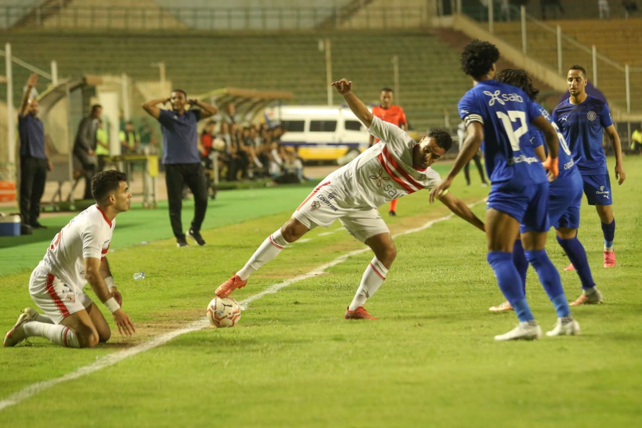 بعد  دقيقة القائم الإيسر ينقذ الزمالك مرتين من الهدف الثاني لأسوان