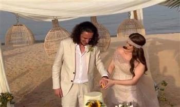   دينا تحيي حفل زفاف الفنانة دنيا عبدالعزيز ومصطفى كامل | صور