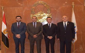 مباحثات بين غرفة القاهرة وسفارة بيرو لزيادة حجم التبادل التجاري والاستثماري