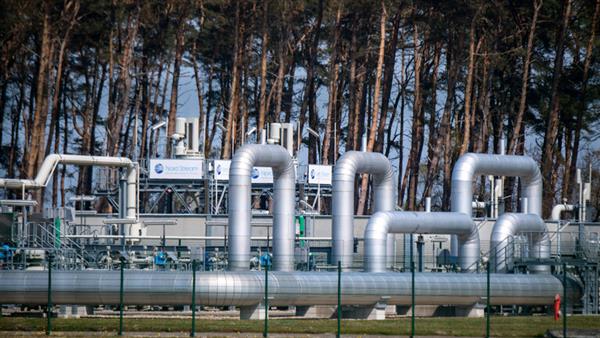  بلومبيرج  دول أوروبية جديدة مستعدة للاستجابة لمطالب بوتين بدفع ثمن الغاز الروسي بالروبل