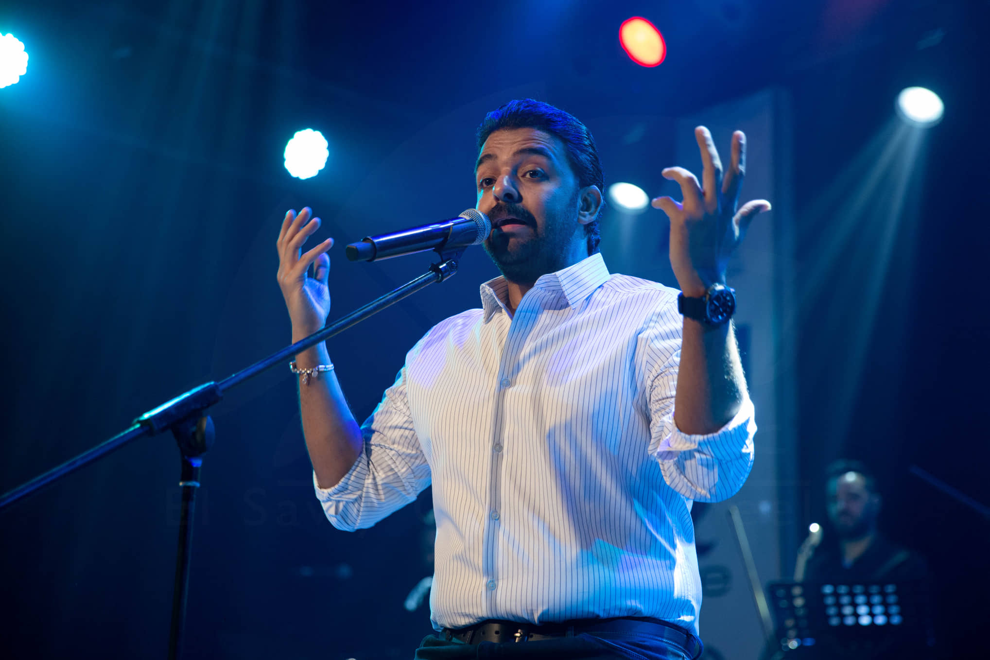  الشاعر عمرو حسن في حفل ساقية عبدالمنعم الصاوى