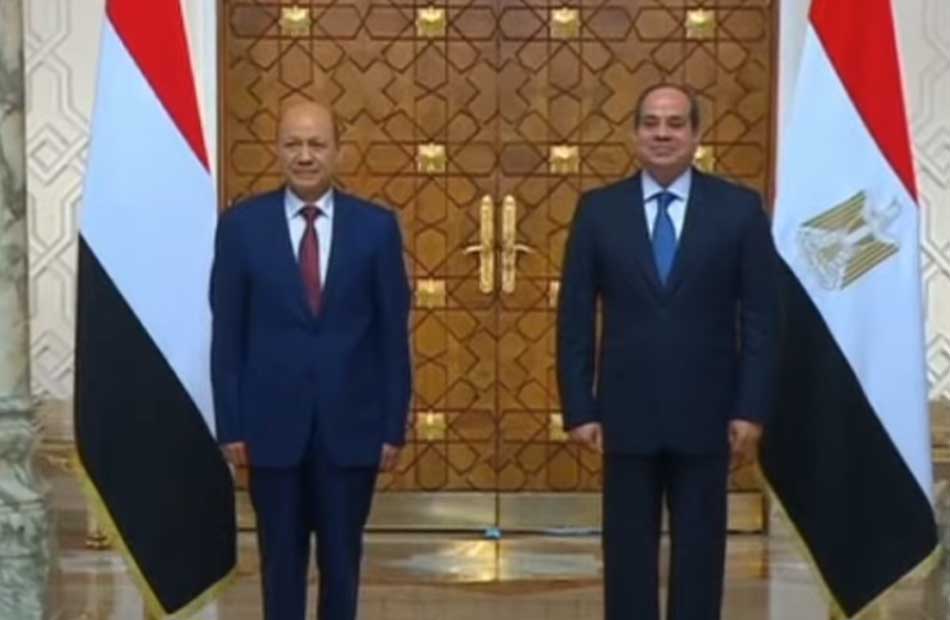 الرئيس السيسي يستقبل رئيس مجلس القيادة الرئاسي اليمني 