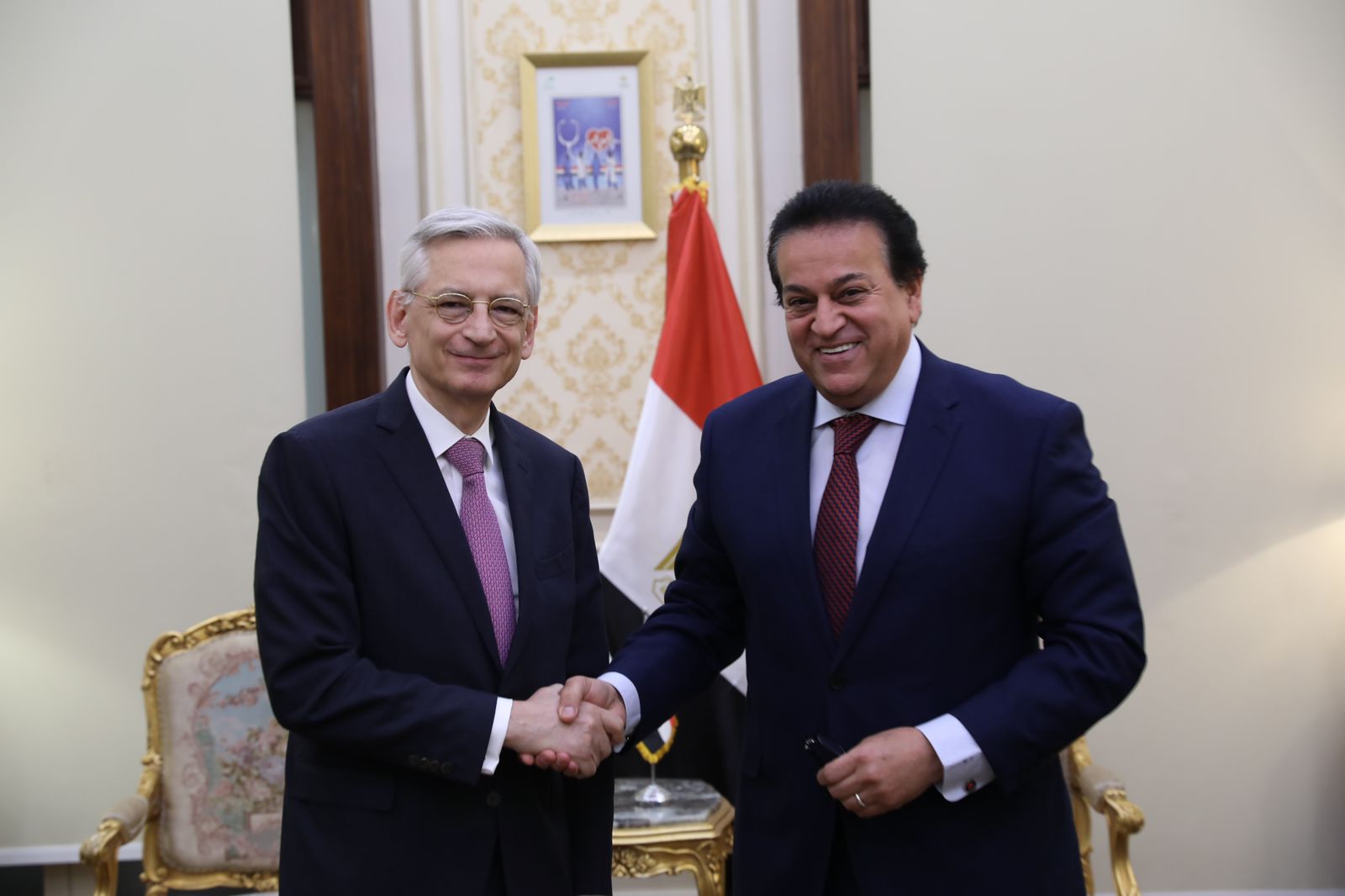 سفير فرنسا مشروعات التعليم في مصر رائدة ونموذج يحتذى به على مستوى منطقة الشرق الأوسط | صور