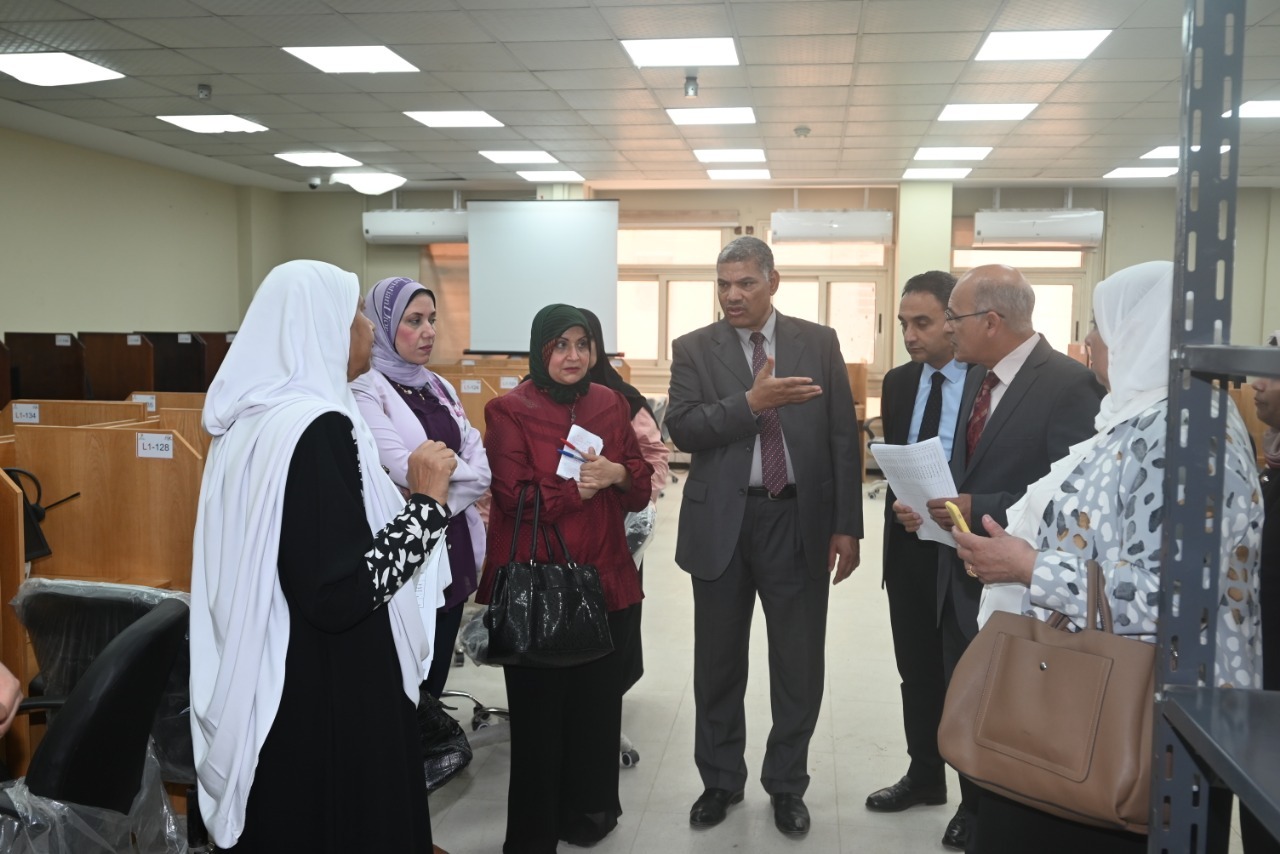 لجنة قطاع التمريض بالمجلس الأعلى للجامعات تزور الفيوم | صور - بوابة الأهرام