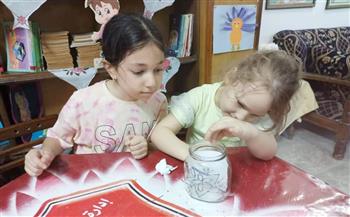  ثقافة بورسعيد ورشتان فنيتان لتعليم الأطفال فن الرسم على الزجاج | صور