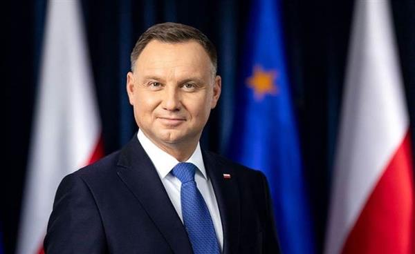 رئيس بولندا قمة الناتو تمثل هزيمة لروسيا