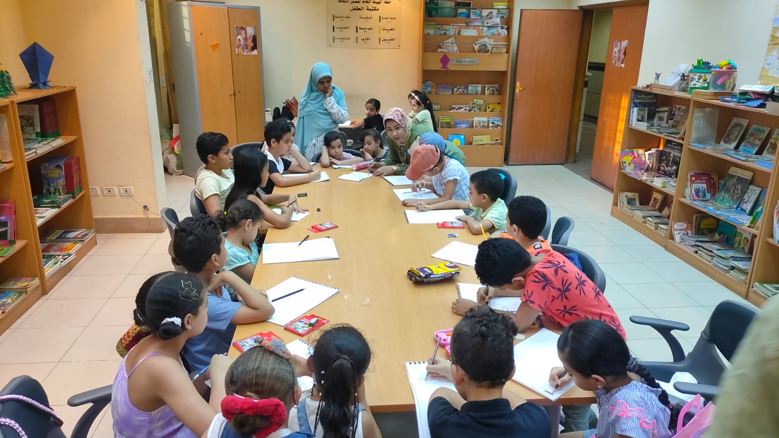 تنظيم دورات لتعليم الرسم للأطفال في ثقافة السويس| صور - بوابة الأهرام
