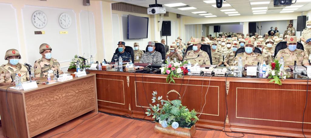 وزير الدفاع يشهد تنفيذ مشروع مراكز القيادة الإستراتيجى التعبوى للهيئة الهندسية للقوات المسلحة