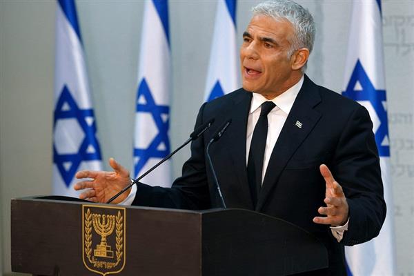 يائير لابيد يتولى رئاسة وزراء إسرائيل مؤقتا قبل انتخابات نوفمبر