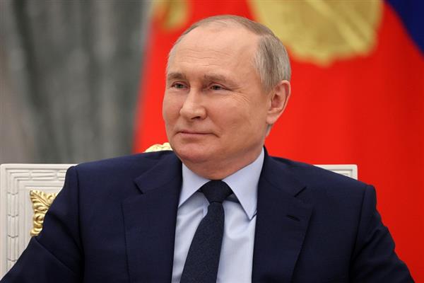 بوتين يوافق على اقتراح شويجو بمنح لقب بطل روسيا للجنرالين لابين وأباتشيف