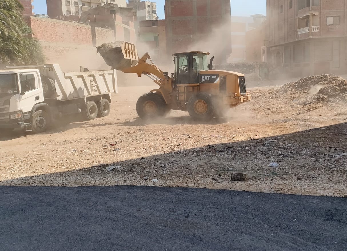 رفع  طن مخلفات من شوارع كوم حمادة في البحيرة