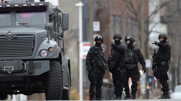 الشرطة الكندية تعزز من تواجدها وسط أوتاوا لمواجهة المتظاهرين في اليوم الوطني
