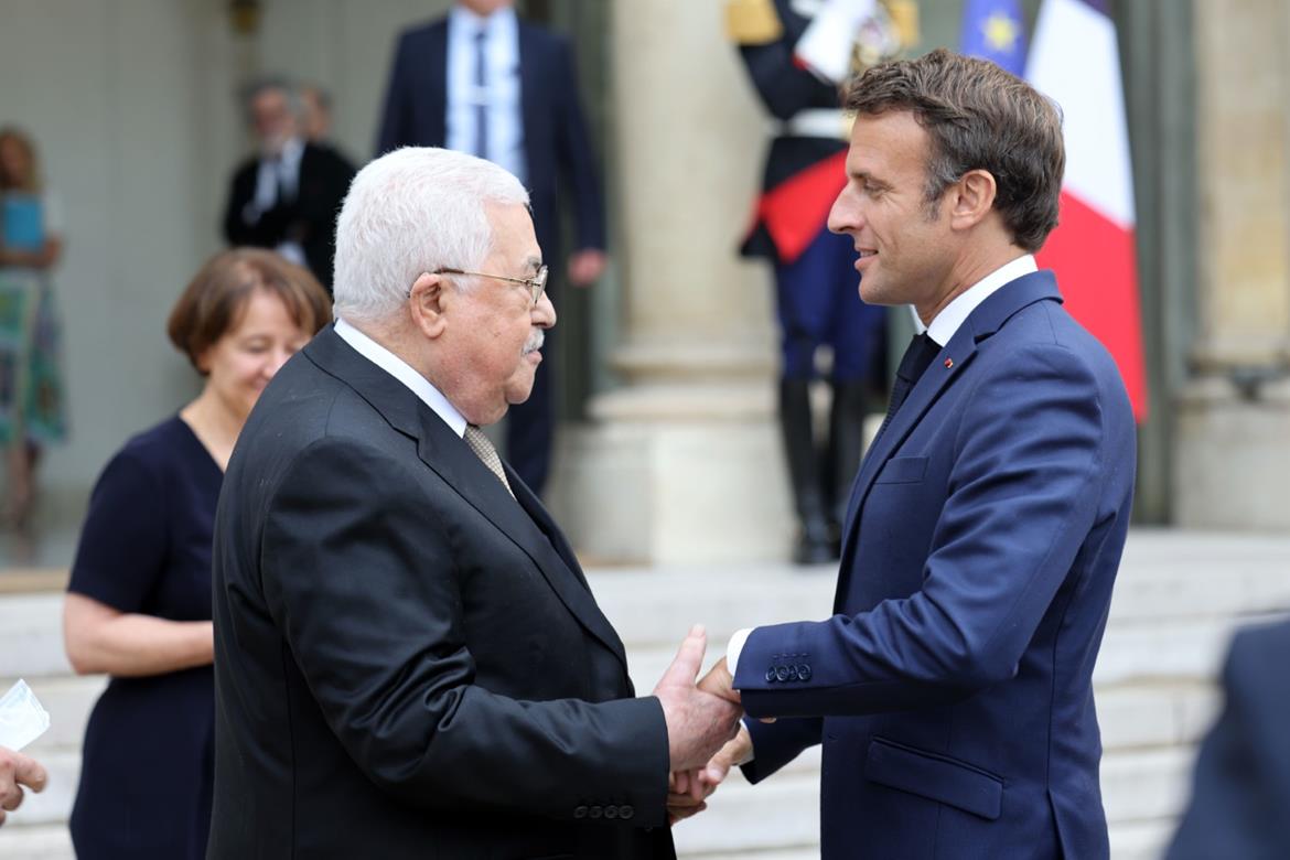 الرئيس الفرنسي و الفلسطيني 