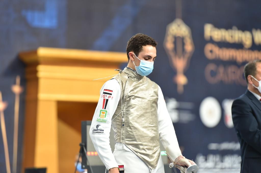 عقب التأهل لربع النهائي محمد حمزة أتمنى تحقيق ميدالية في بطولة العالم للسلاح وإسعاد الجماهير 