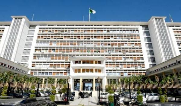 الجزائر وموريتانيا تبحثان تكثيف التنسيق الأمني