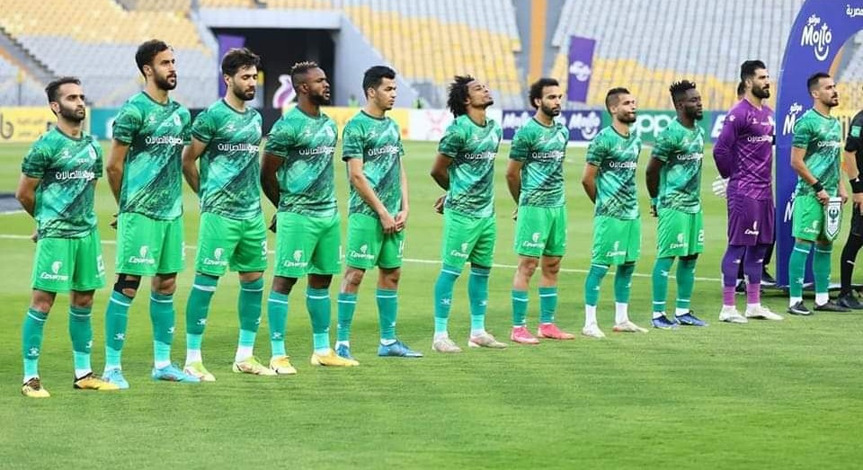 رفع إيقاف القيد عن المصري بعد سداد مستحقات الوداد المغربي