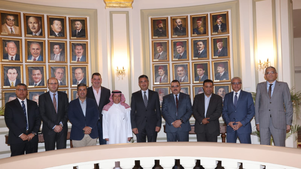 لتوطيد التعاون وبحث الاستثمارات رئيس البريد يستقبل الرئيس التنفيذي لشركة ناقل إكسبرس السعودية