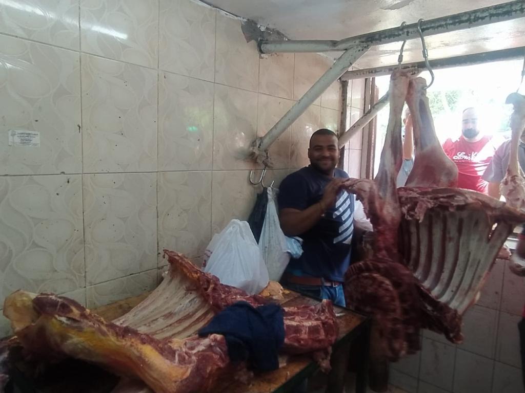 منافذ وزارة الزراعة تطرح اللحوم والسلع الغذائية بأسعار مخفضة بمناسبة العيد