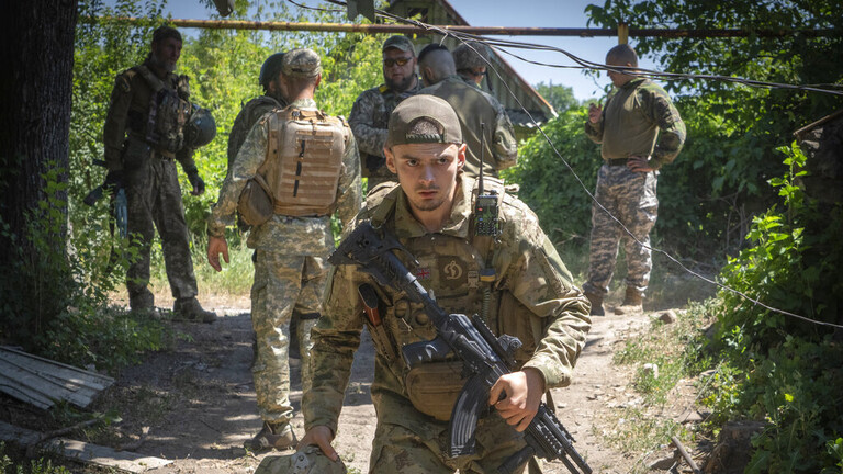 بريطانيا تعلن وصول طلائع العسكريين الأوكرانيين للخضوع للتدريب 
