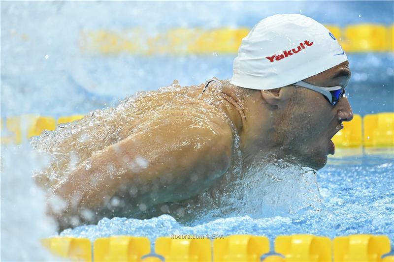 الروماني بوبوفيكي يحطم الرقم القياسي العالمي لسباق  متر سباحة حرة