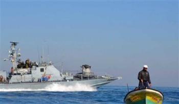بحرية الاحتلال الإسرائيلي تستهدف الصيادين شمال قطاع غزة