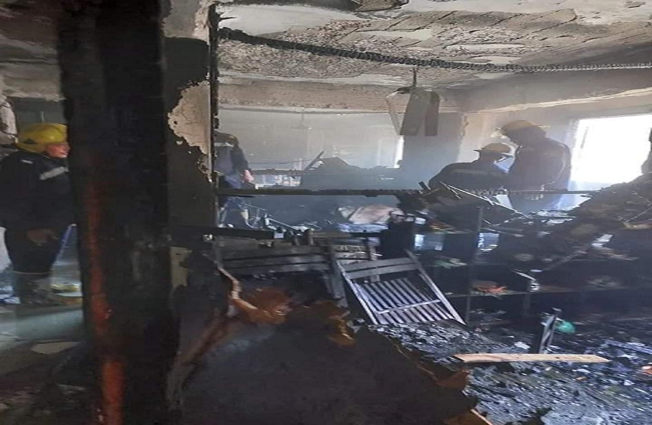 حريق كنيسة أبو سيفين فريق من النيابة يعاين موقع الحريق بعد السيطرة عليه | صور