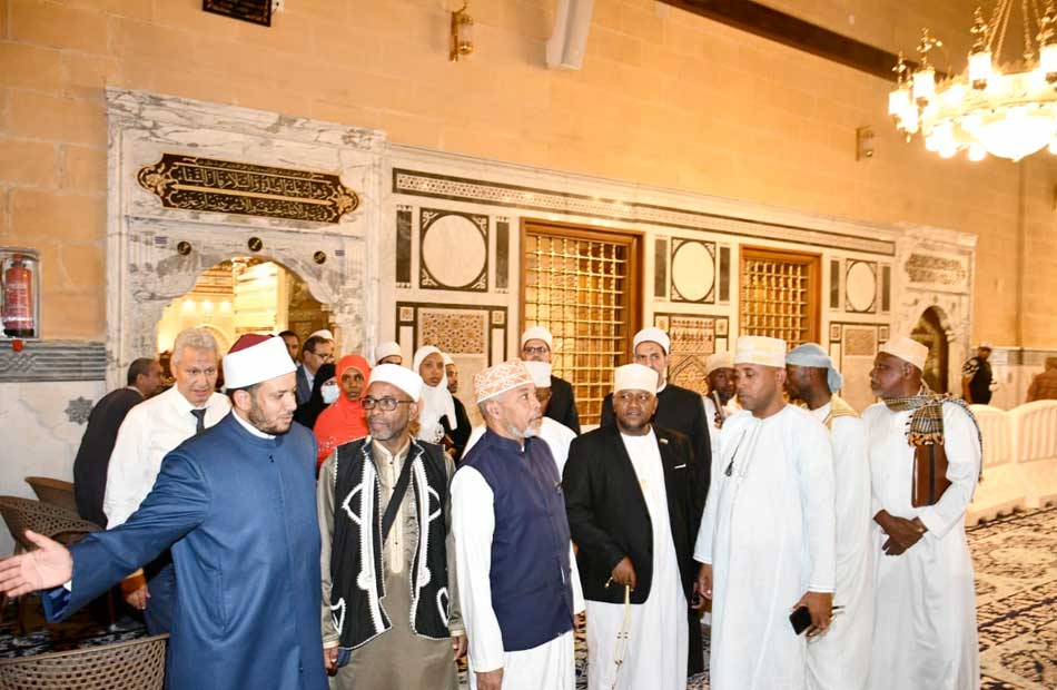  علماء جزر القمر فى ضيافة الأوقاف وزيارة إلى مسجد الإمام الحسين