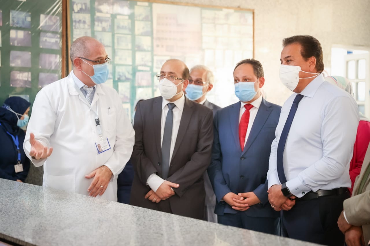وزير الصحة يتفقد قسم الأشعة المقطعية الجديد بمستشفى صدر المعمورة ويؤكد أهميته في تشخيص الأمراض الصدرية|صور