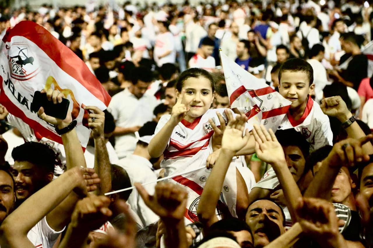 احتفالات أعضاء وجماهير الزمالك في ملاعب الناشئين