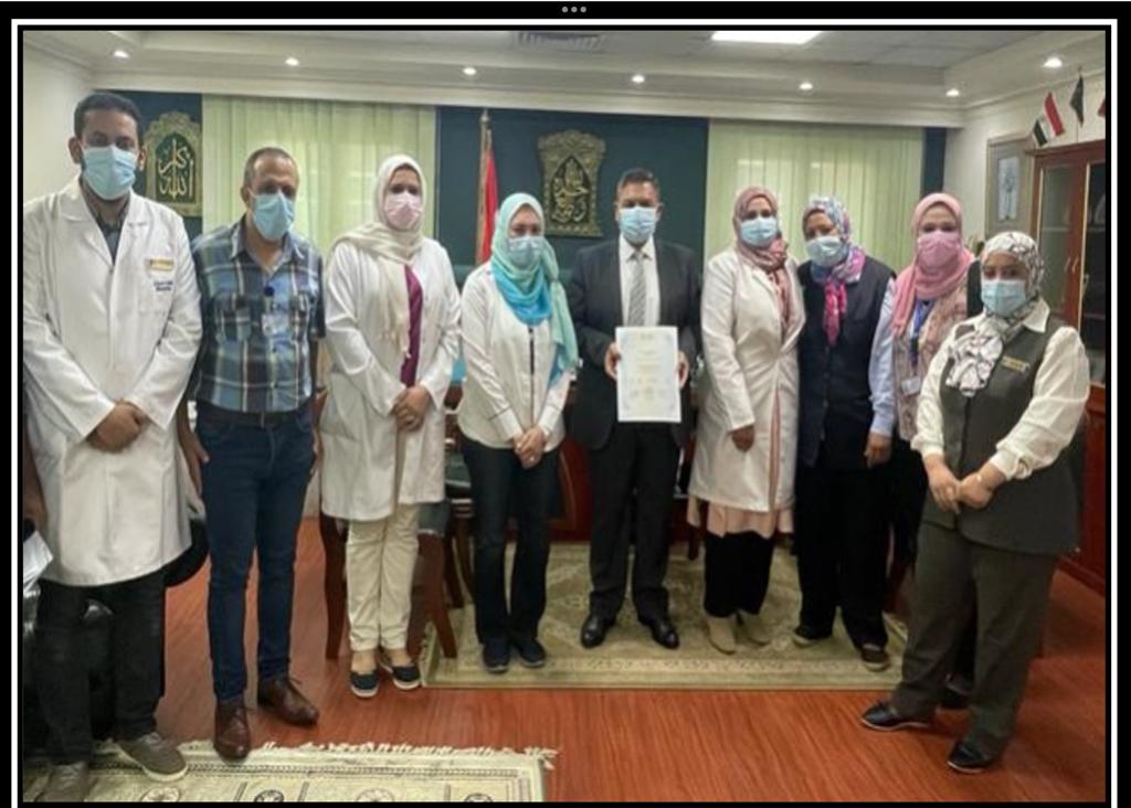 وزير الطيران يهنئ العاملين بمستشفى مصر للطيران لحصوله على شهادة اعتماد الهيئة العامة للرقابة الصحية