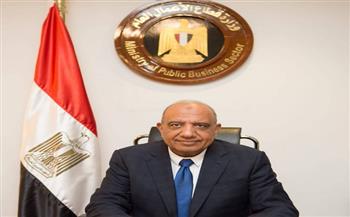   وزير قطاع الأعمال العام يتفقد عددا من الشركات التابعة بالإسكندرية
