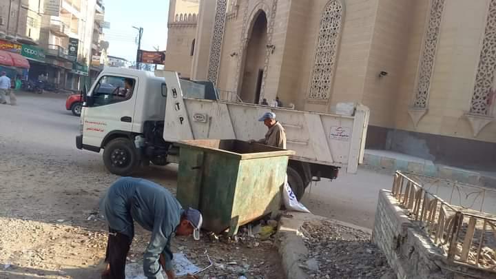 رفع 130 طن مخلفات من شوارع مركز الدلنجات في محافظة البحيرة - بوابة الأهرام