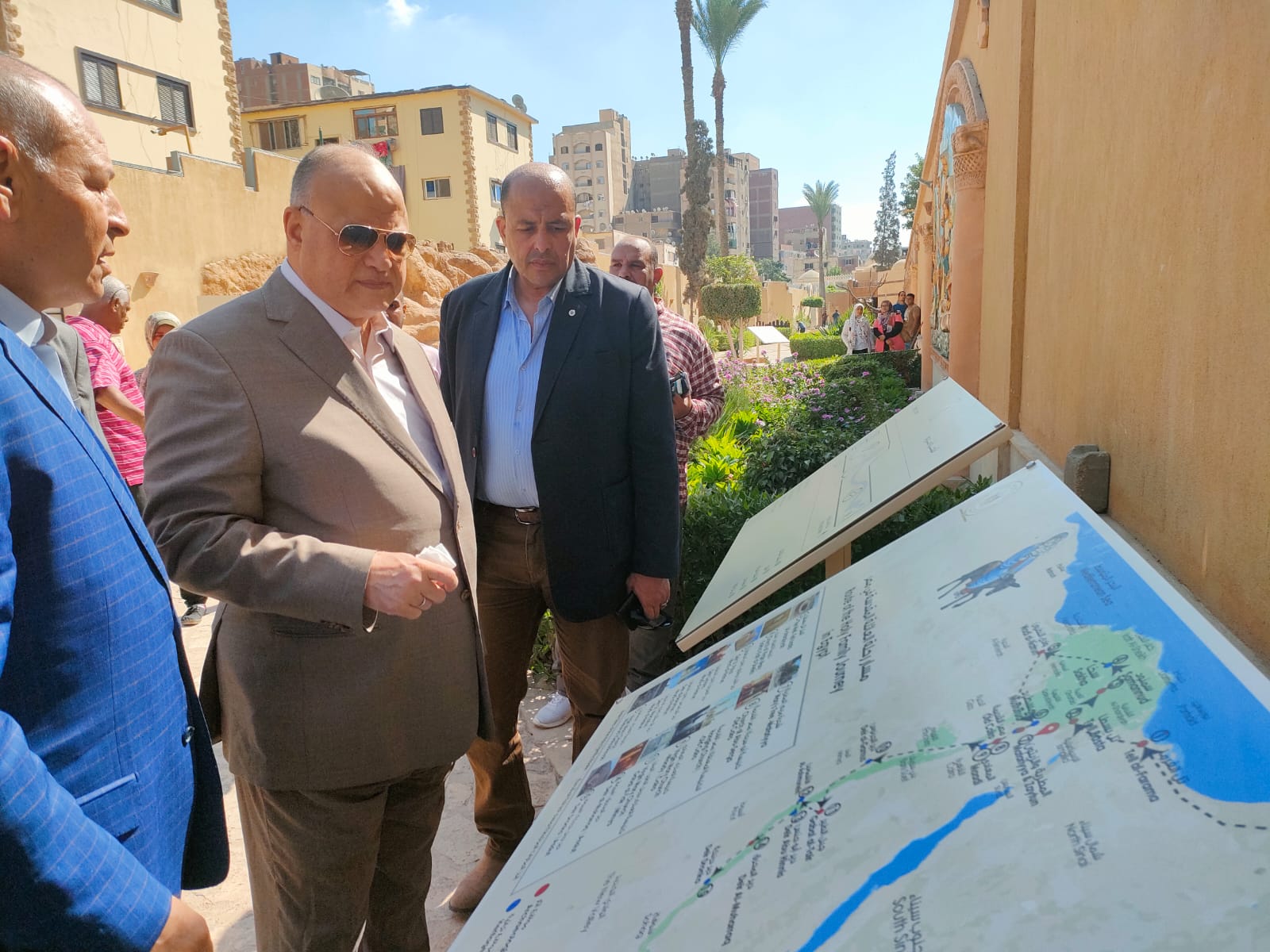محافظ القاهرة يتفقد أعمال تطوير منطقة شجرة مريم الأثرية