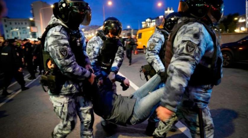 القبض على  شخصا على الأقل في روسيا وسط احتجاجات جديدة ضد التعبئة العسكرية
