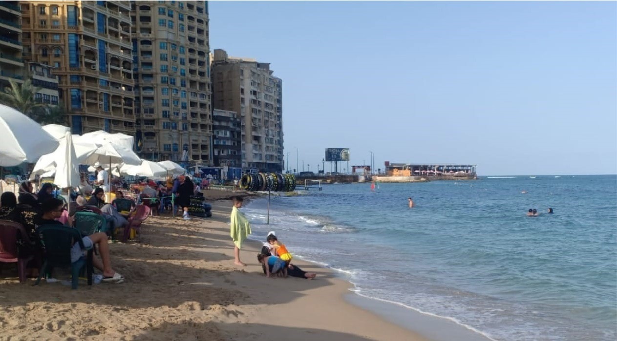  مصايف الإسكندرية أجواء خريفية رائعة على شواطئ البحر | صور