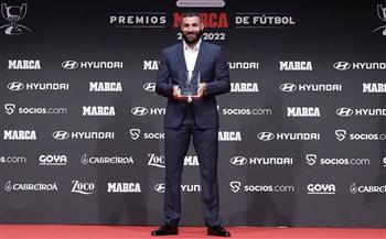   بنزيما يوجه الشكر لزملائه والجهاز الفني لريال مدريد بعد حصد جوائز الدوري الإسباني 